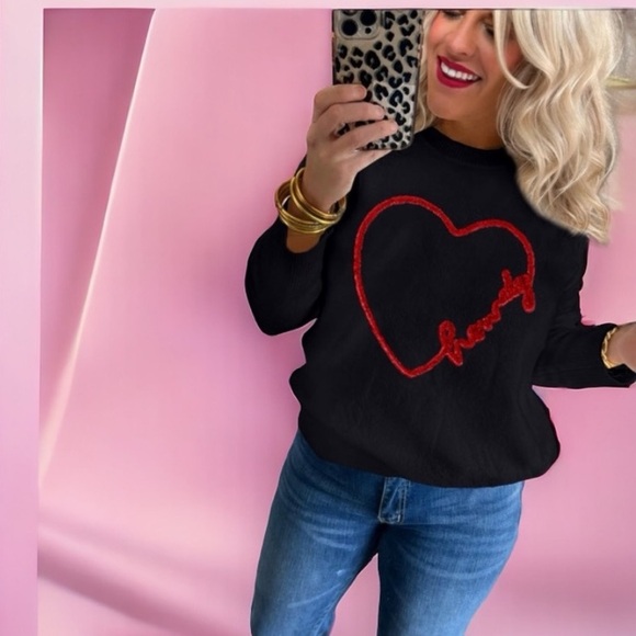 Heart Graphic “Howdy”Black Sweater - Picture 2 of 8
